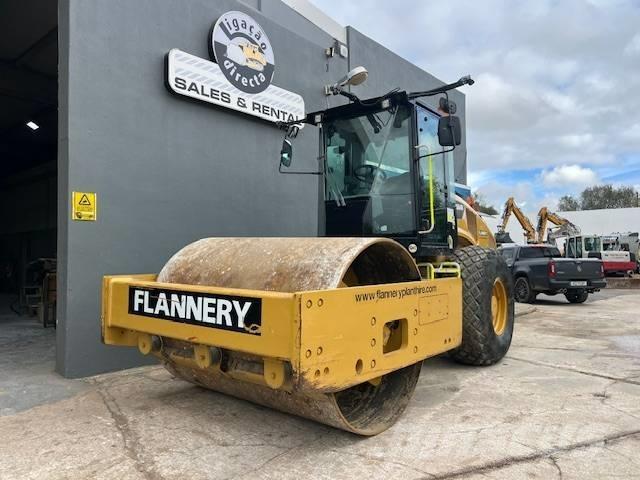 CAT CB 64 Οδοστρωτήρες διπλού κυλίνδρου