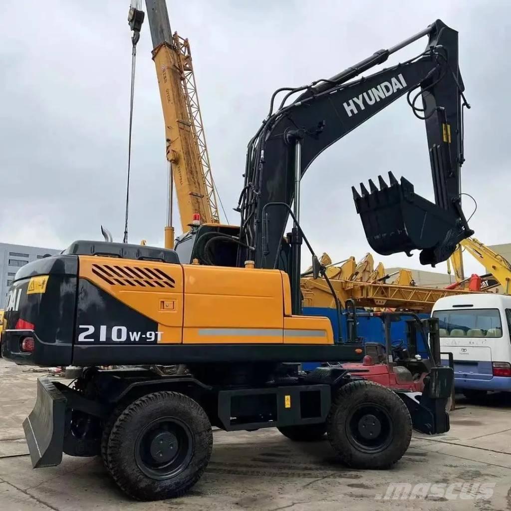 Hyundai R210W-9 Εκσκαφείς με τροχούς - λάστιχα