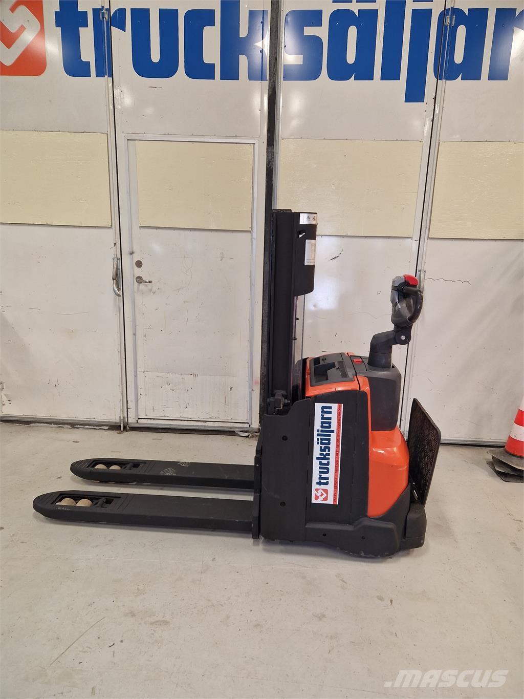 Toyota SWE200D Ηλεκτρικά παλετοφόρα με ιστό