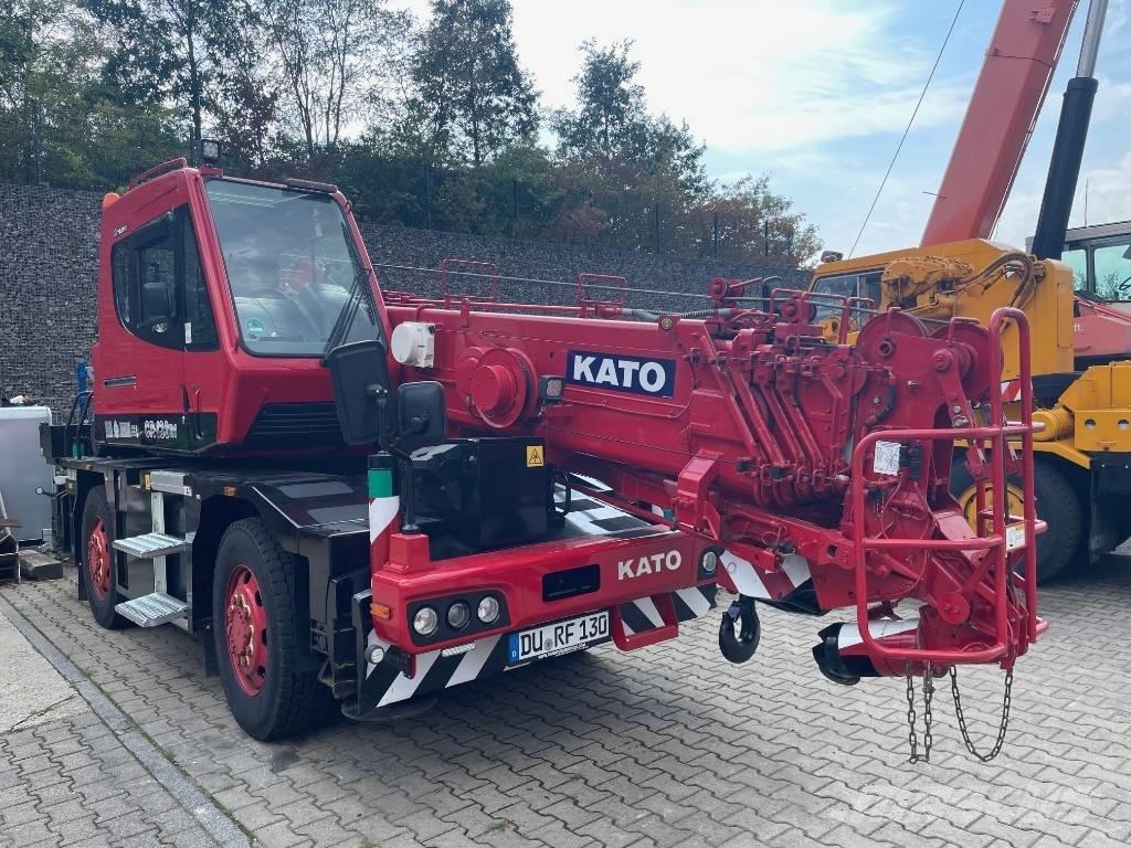 Kato CR-130Rf Γερανοί ανώμαλου εδάφους