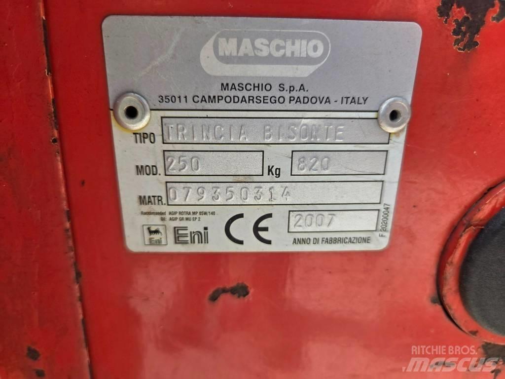 Maschio Bisonte 250 Χορτοκοπτικά και κορυφολόγοι βοσκοτόπων
