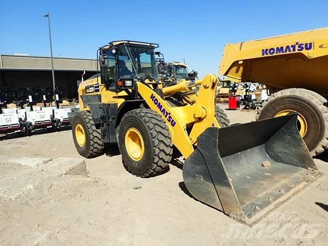 Komatsu WA320-8 Φορτωτές με λάστιχα (Τροχοφόροι)