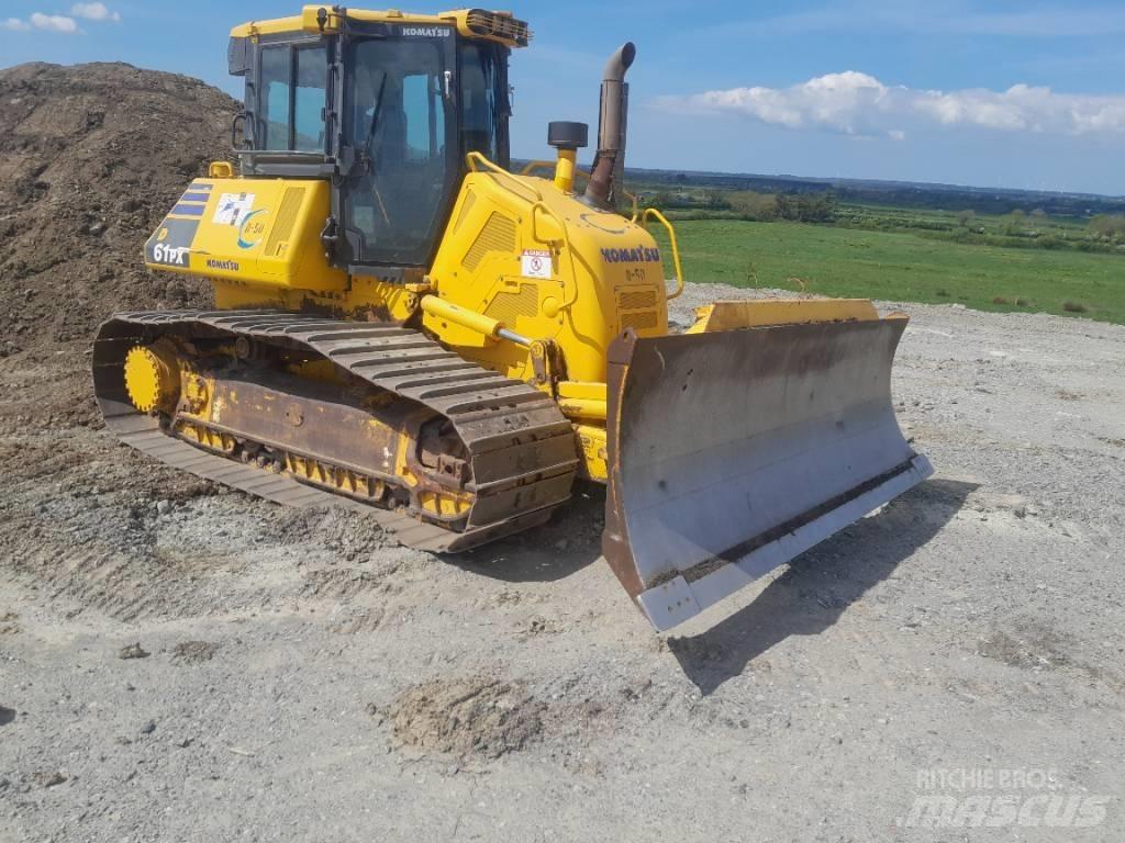 Komatsu D61 PX-24 Μπουλντόζες με ερπύστριες