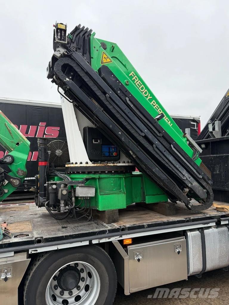  55 tm met Flyjib Γερανοί φορτωτές