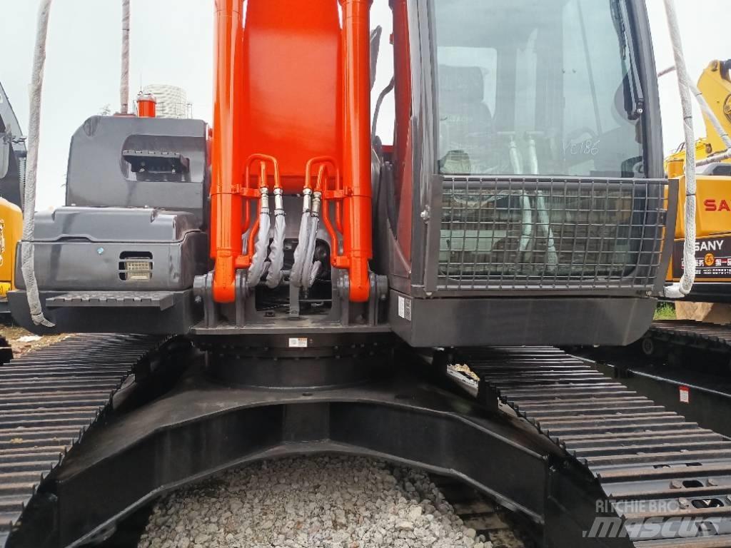 Hitachi ZX 200-3 Εκσκαφείς με ερπύστριες