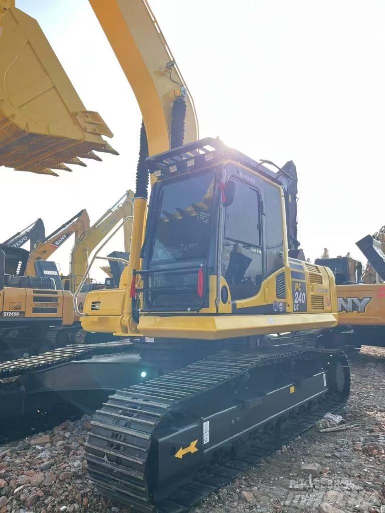 Komatsu 240 LC-8 Εκσκαφείς με ερπύστριες