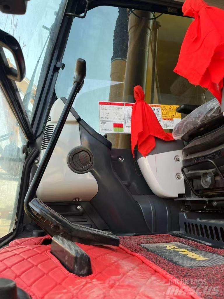 Komatsu 240 LC-8 Εκσκαφείς με ερπύστριες