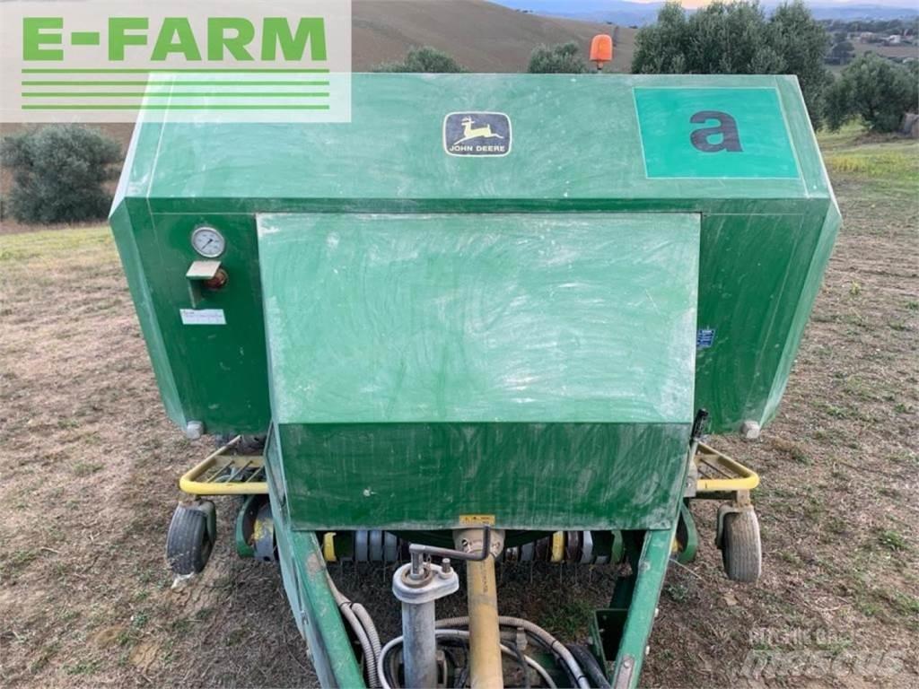 John Deere 690 Πρέσες τετράγωνων δεμάτων