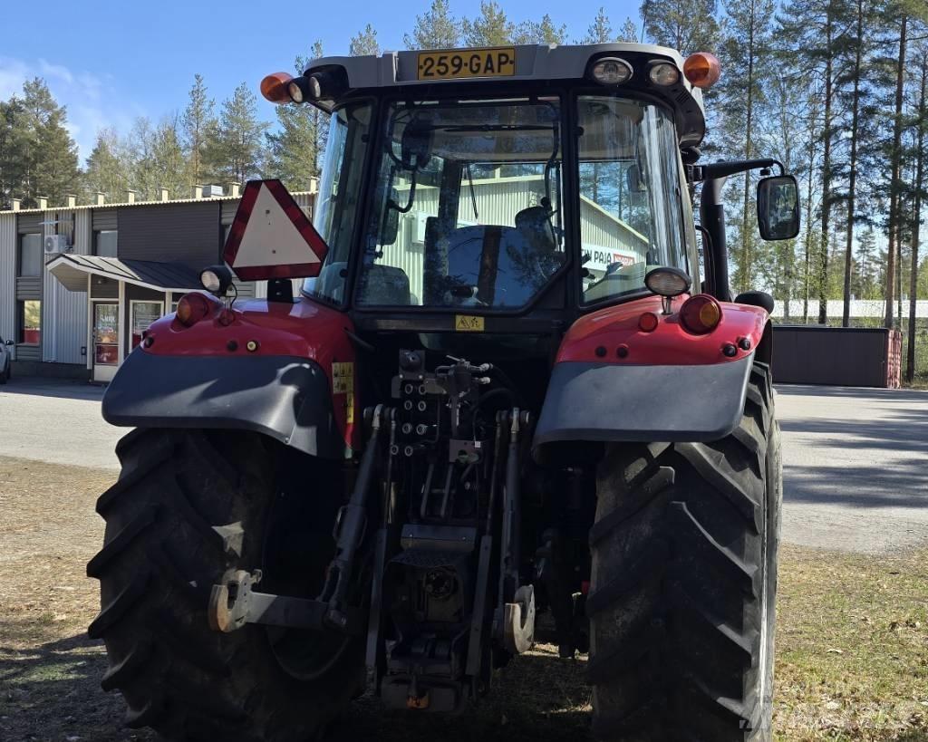 Massey Ferguson 5613 Τρακτέρ