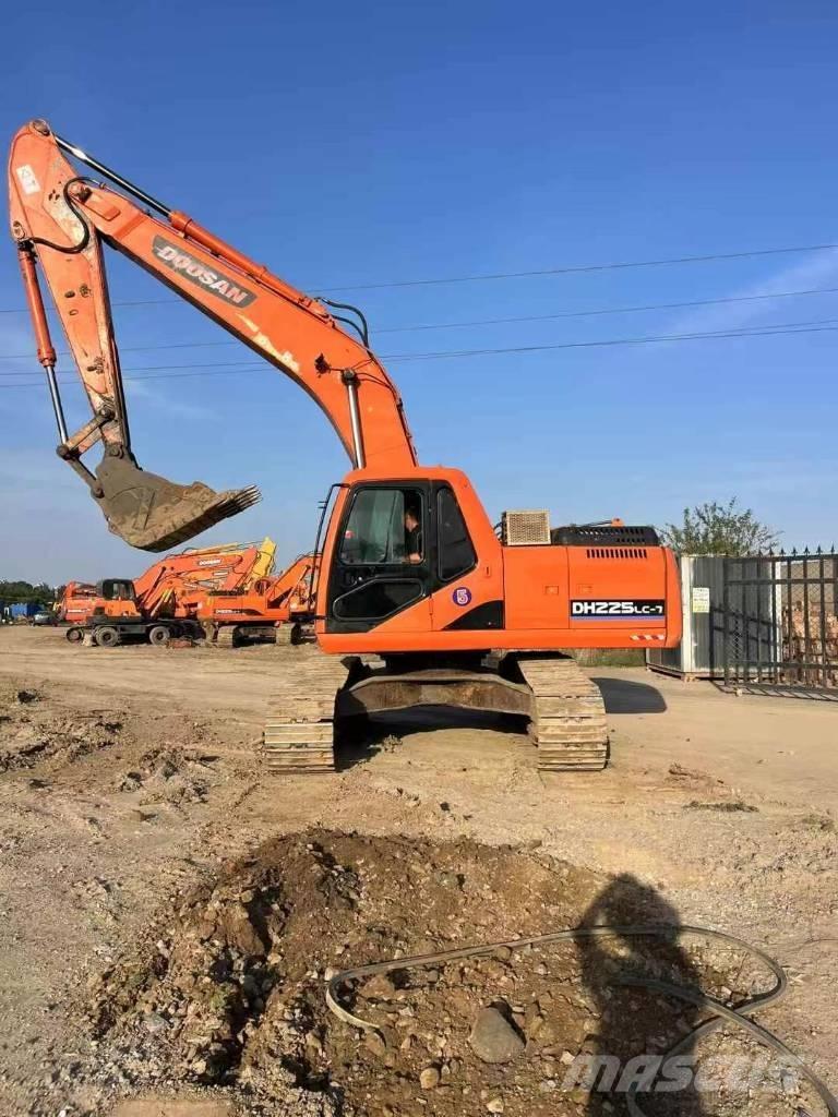 Doosan DH 225 LC-9 Εκσκαφείς με ερπύστριες