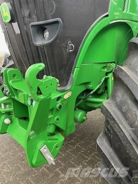 John Deere 7230 R Τρακτέρ