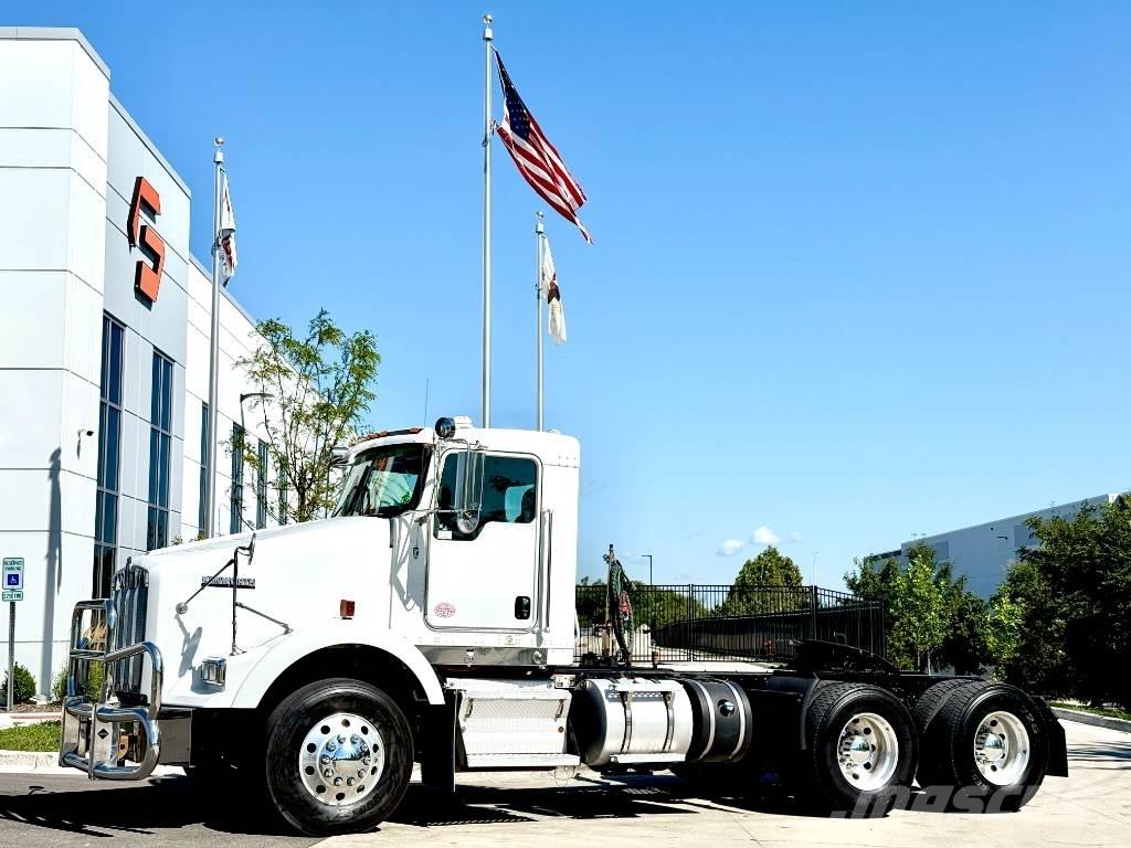 Kenworth T 800 Τράκτορες