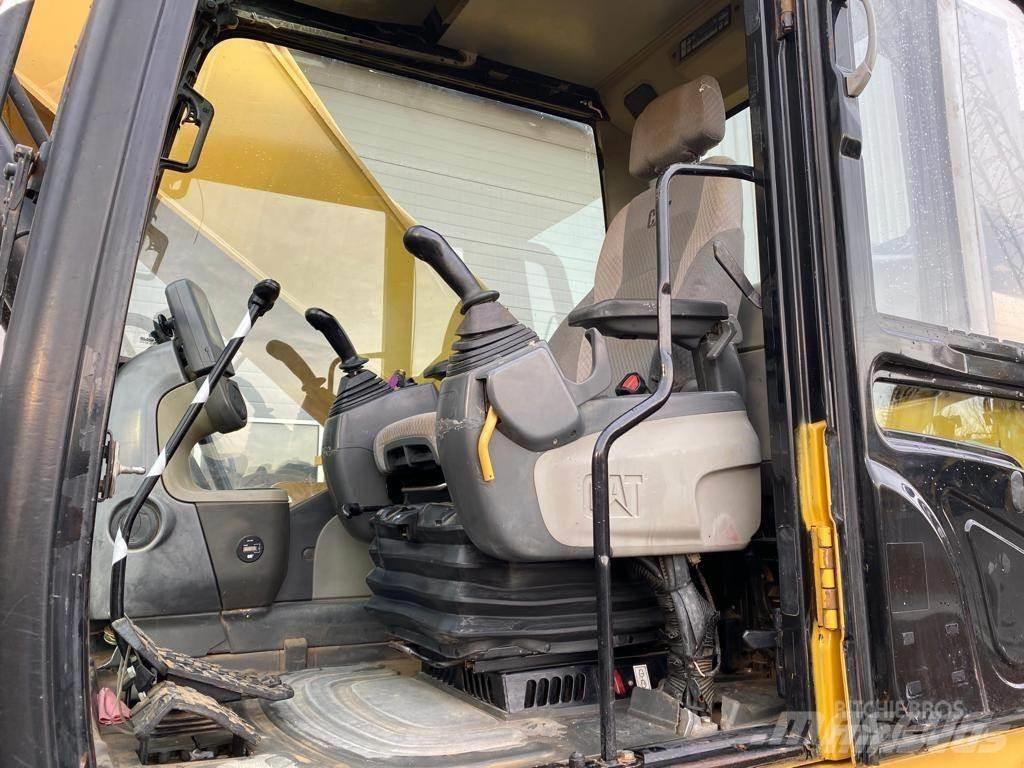 CAT 330DL Εκσκαφείς με ερπύστριες