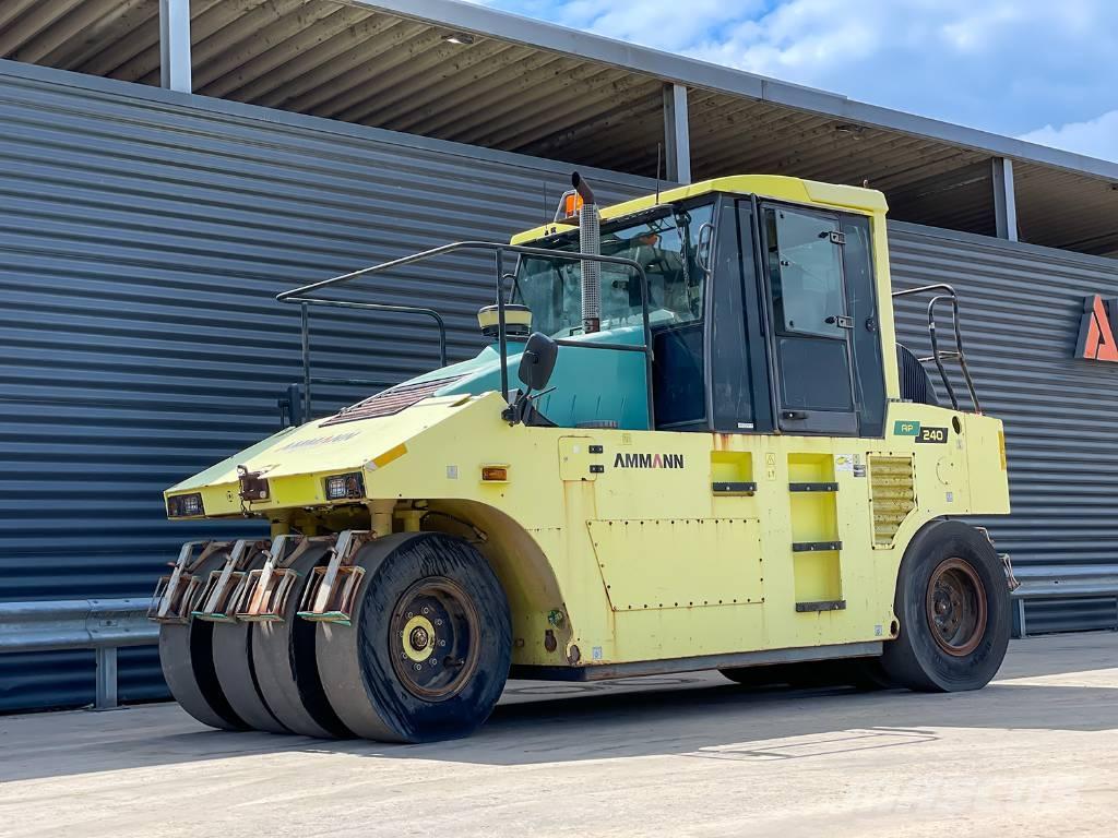 Ammann AP 240 Κύλινδροι με επίσωτρα με αέρα