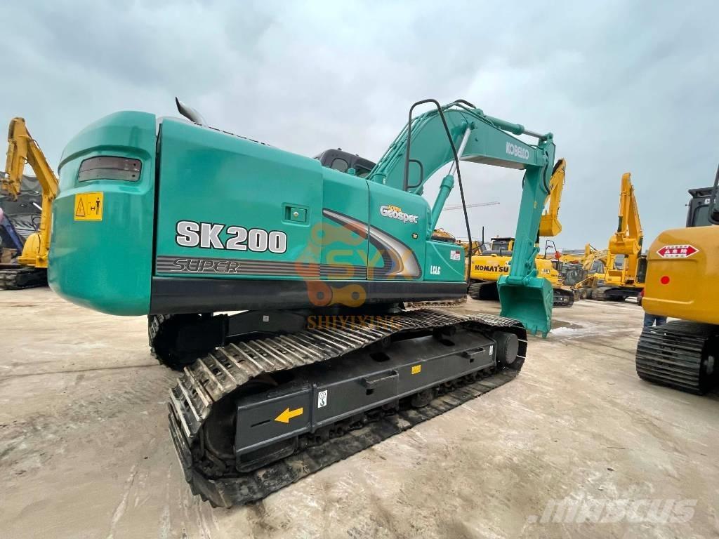 Kobelco SK 200 Εκσκαφείς με ερπύστριες