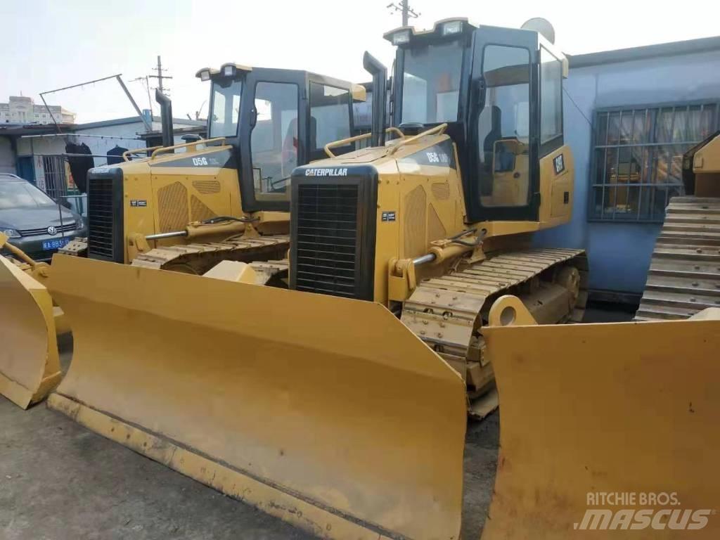 CAT D5M Μπουλντόζες με ερπύστριες