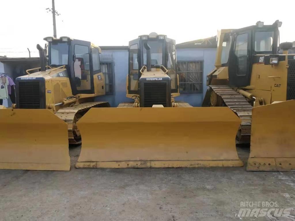 CAT D5M Μπουλντόζες με ερπύστριες