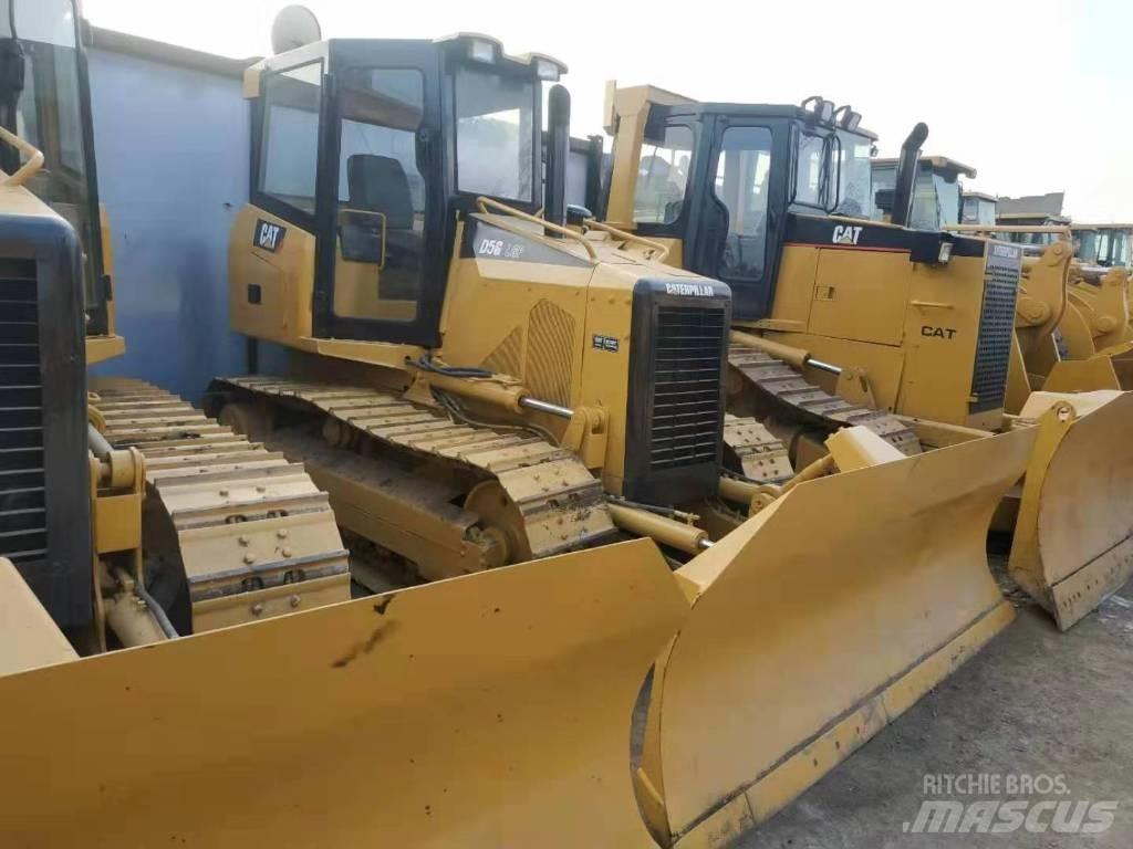 CAT D5M Μπουλντόζες με ερπύστριες