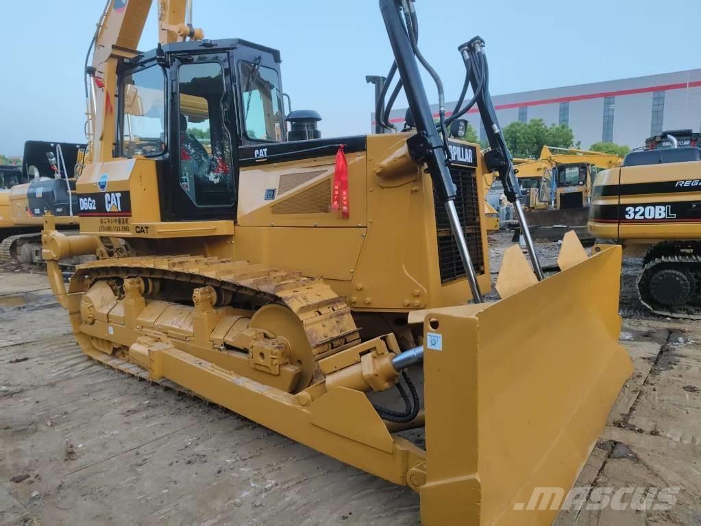 CAT D6G2 Εκσκαφείς με ερπύστριες