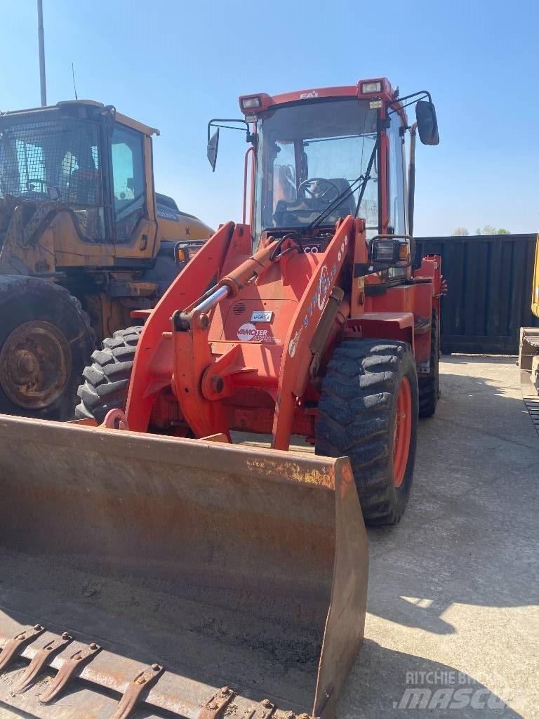 Fai KOMATSU 595s Εκσκαφείς Φορτωτές τύπου JCB