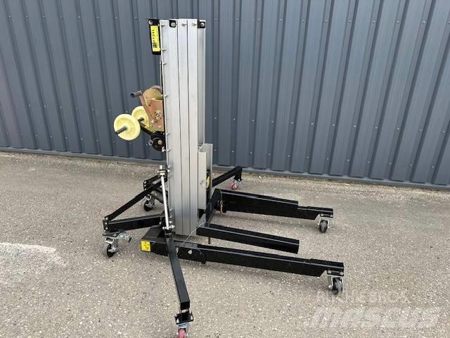 Rees Lift SML3,3 Άλλοι ανυψωτήρες και πλατφόρμες