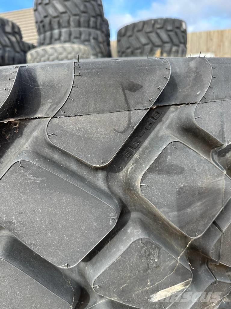 Goodyear 20.5R25 Ελαστικά και ζάντες