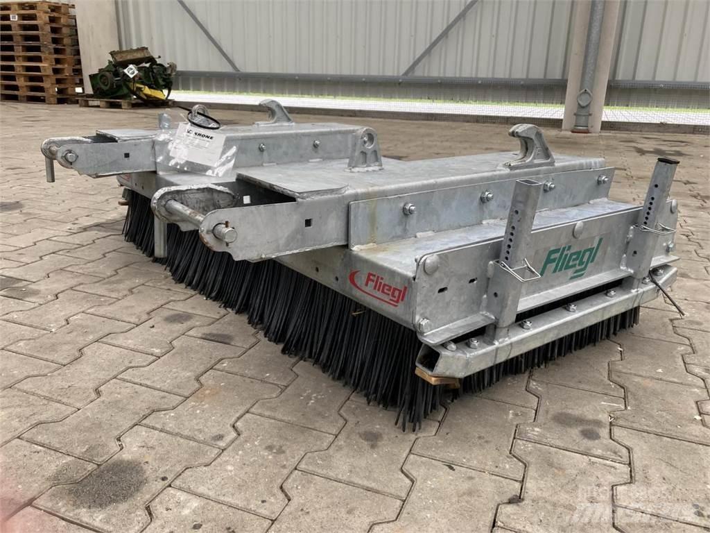 Fliegl Löwe 1,50m Σκούπες