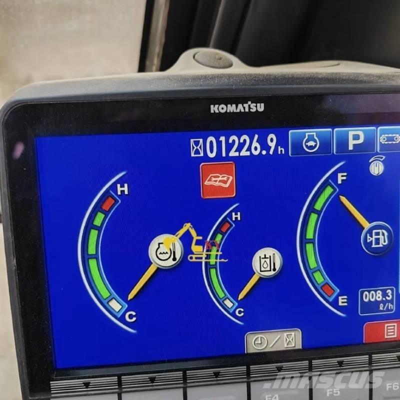 Komatsu PC 300-8 Εκσκαφείς με ερπύστριες