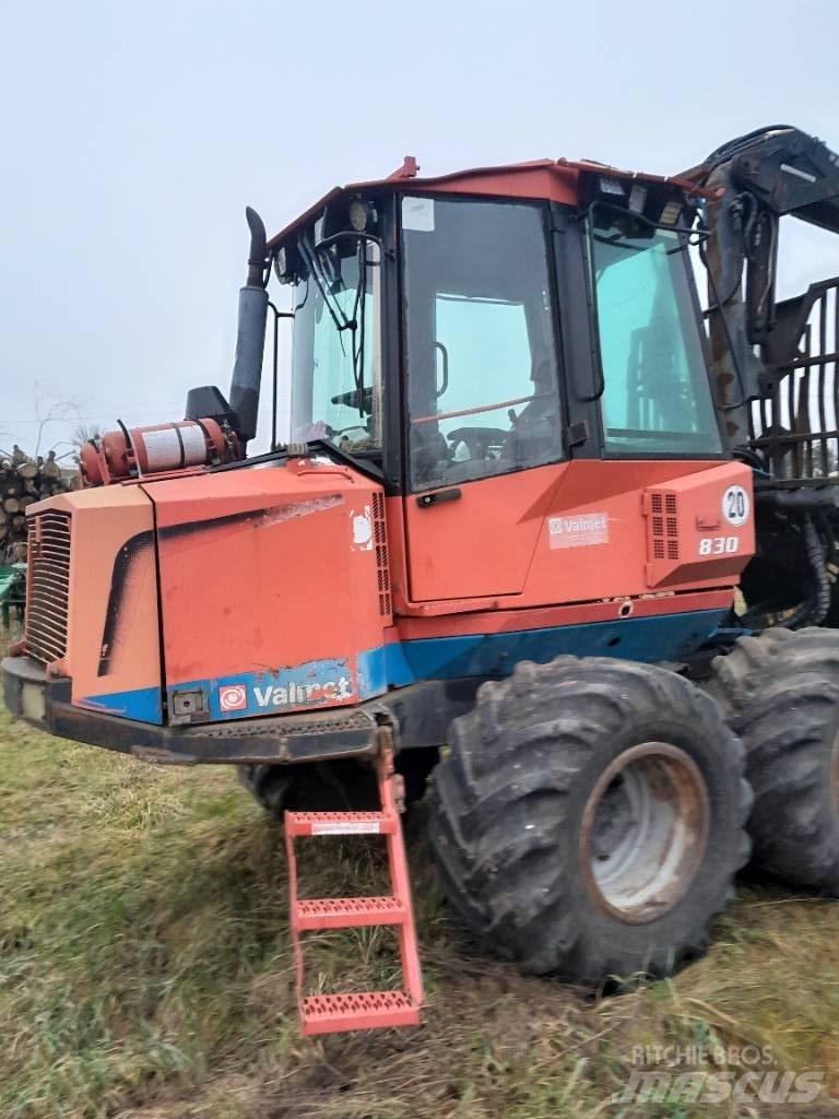Valmet 830 Μεταφορείς ξυλείας