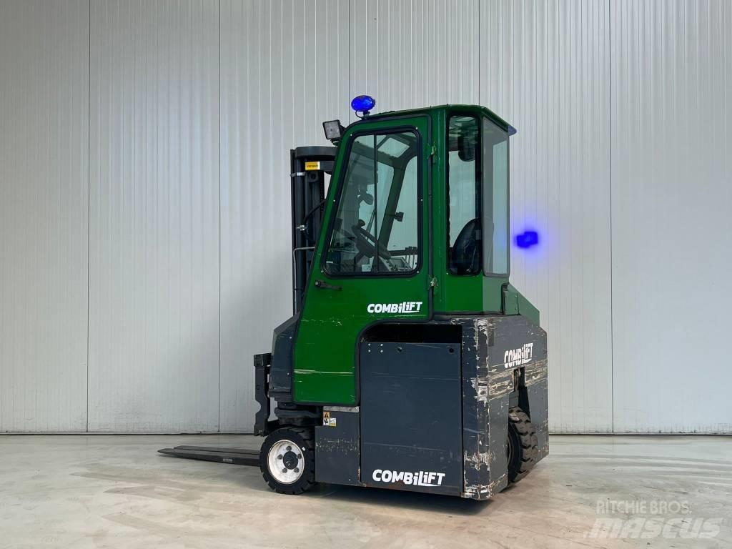 Combilift CBE2500 Ανυψωτικά στενών δρόμων 4 κατευθύνσεων