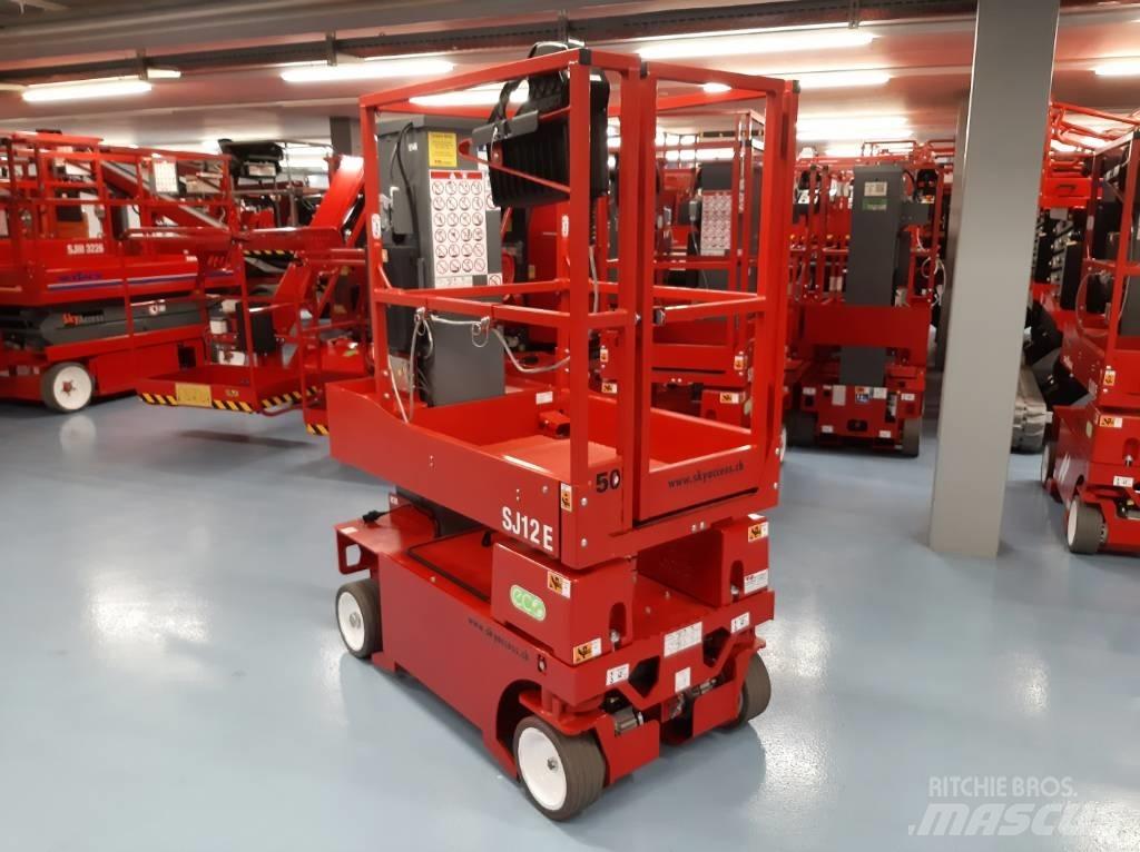 SkyJack SJ12 E Ανυψωτήρες με κατακόρυφους πυλώνες