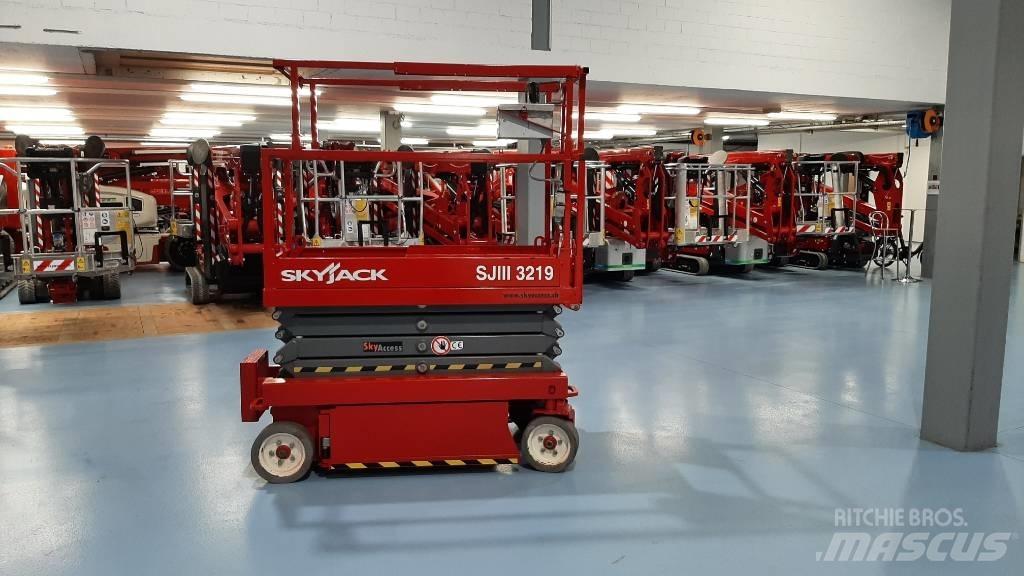 SkyJack SJIII 3219 Ανυψωτήρες ψαλιδωτής άρθρωσης