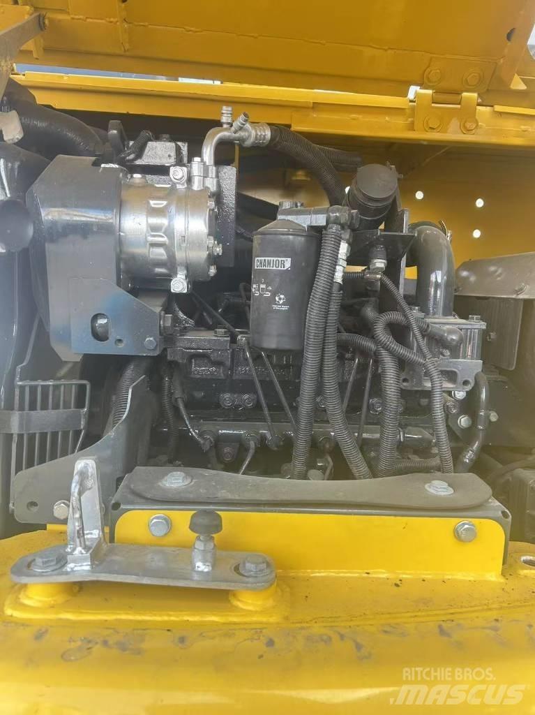 Komatsu PC 70 Εκσκαφείς με ερπύστριες