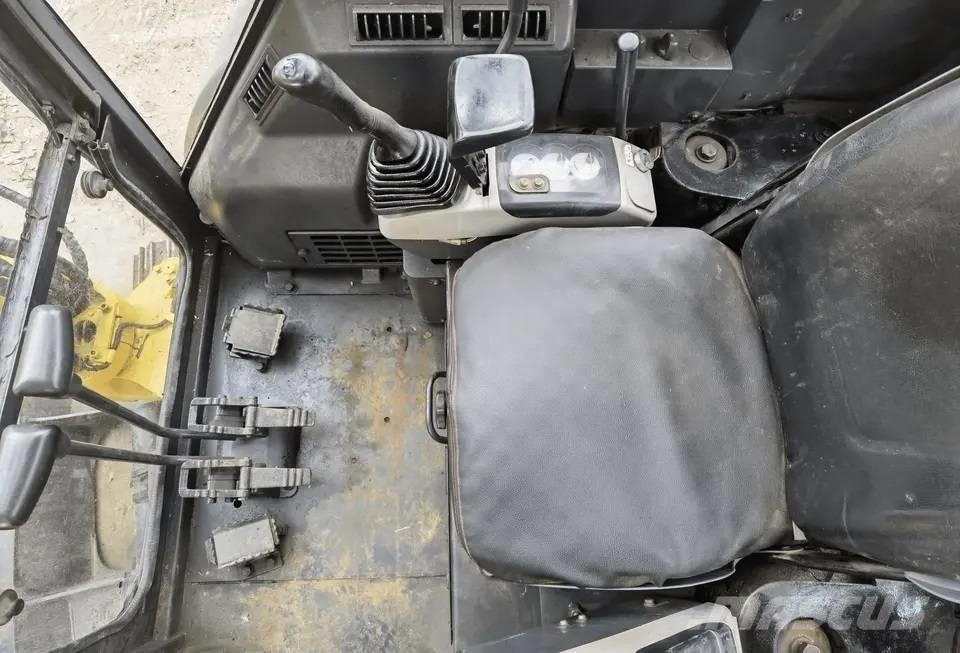 Komatsu PC35 Εκσκαφάκι (διαβολάκι) < 7t