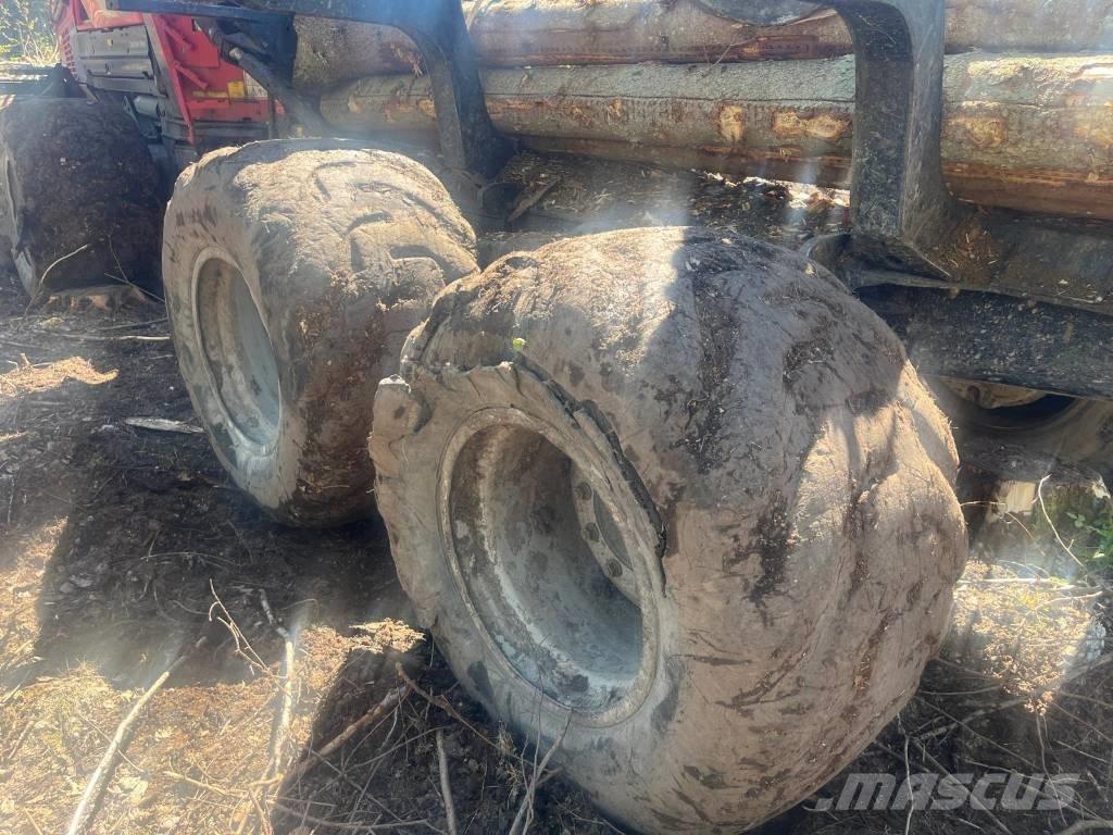 Komatsu 845 Μεταφορείς ξυλείας
