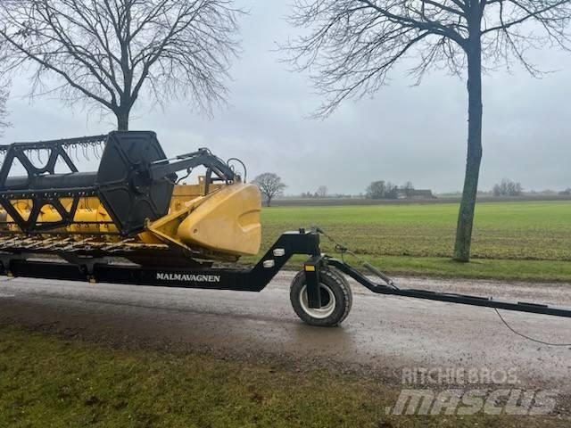 New Holland CR 9090 Θεριζοαλωνιστικές μηχανές