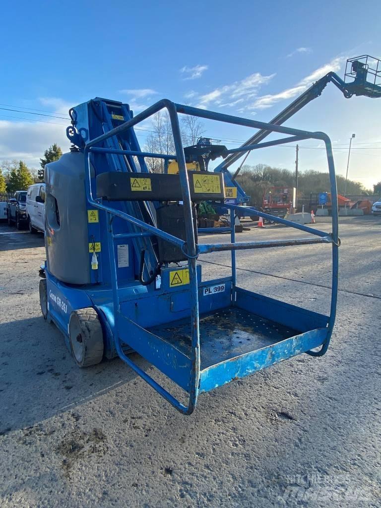Genie GR 26 J Ανυψωτήρες με κατακόρυφους πυλώνες