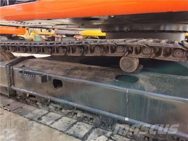 Hitachi EX 120 Εκσκαφείς με ερπύστριες