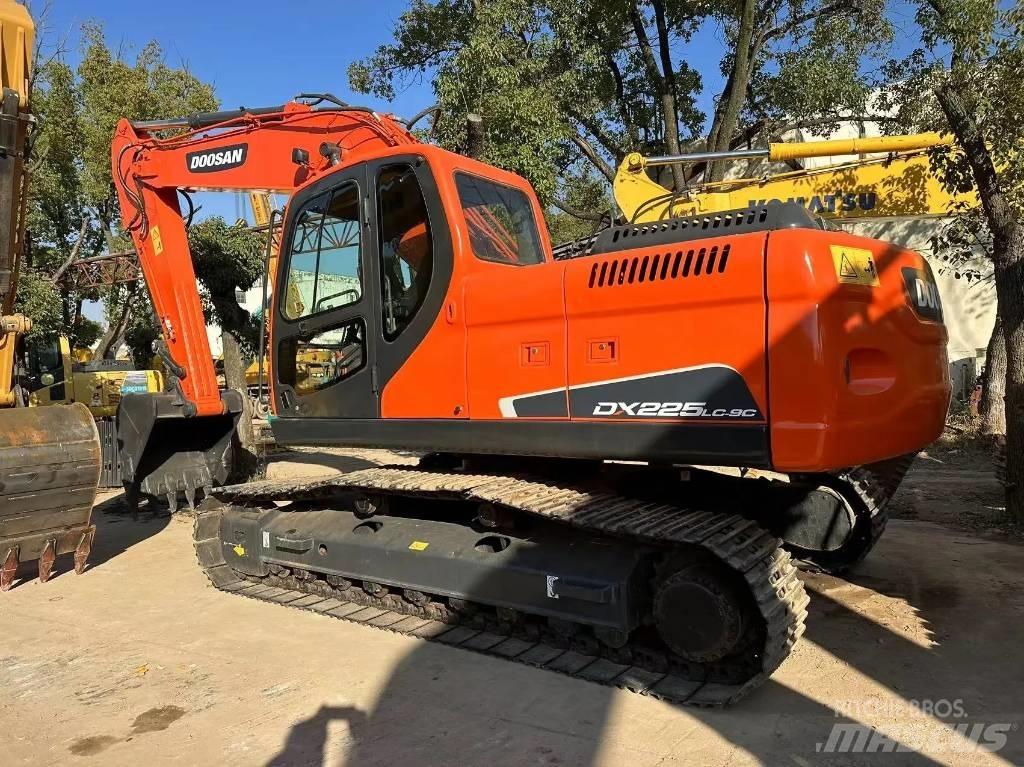 Doosan DX225-9C Εκσκαφείς με ερπύστριες