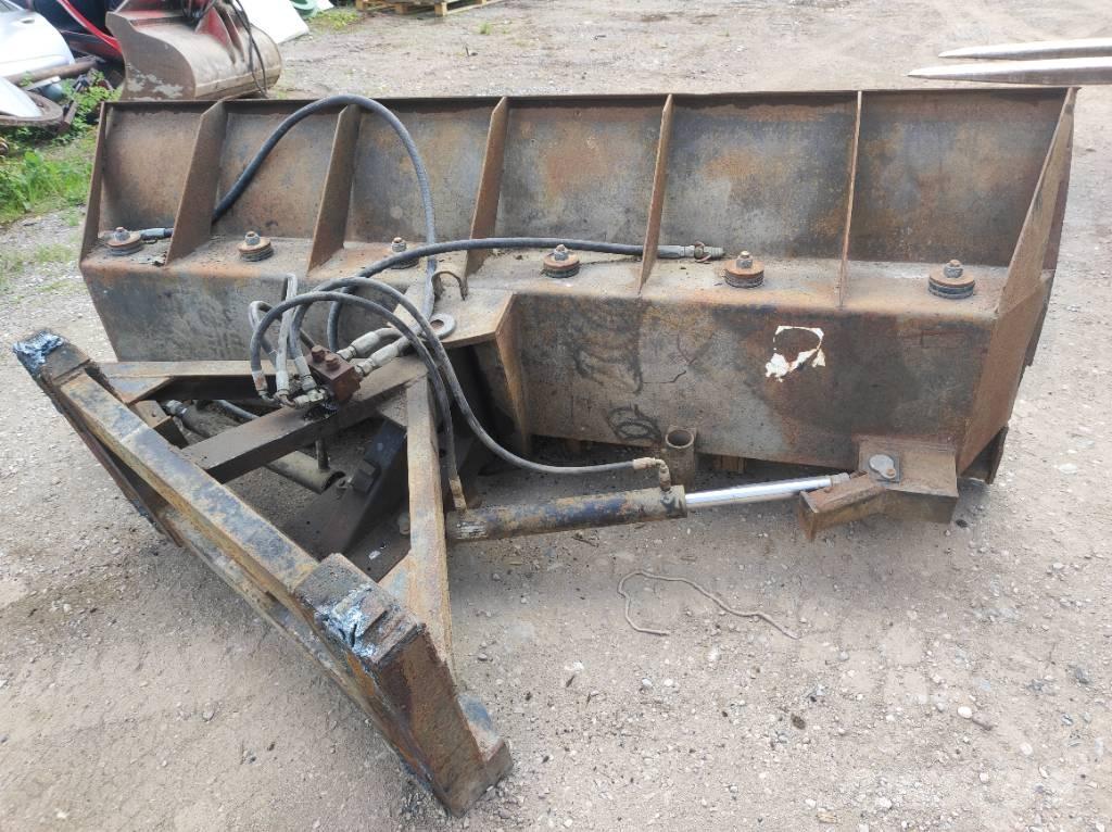 Riko T240 Άλλα μηχανήματα φροντίδας εδάφους