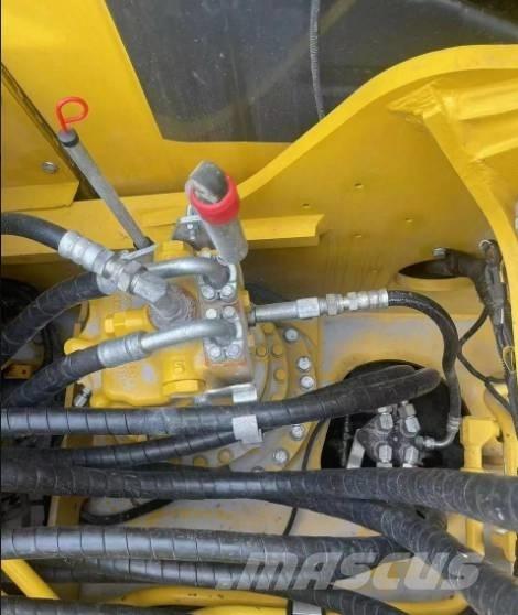 Komatsu 220-8K Εκσκαφείς με ερπύστριες