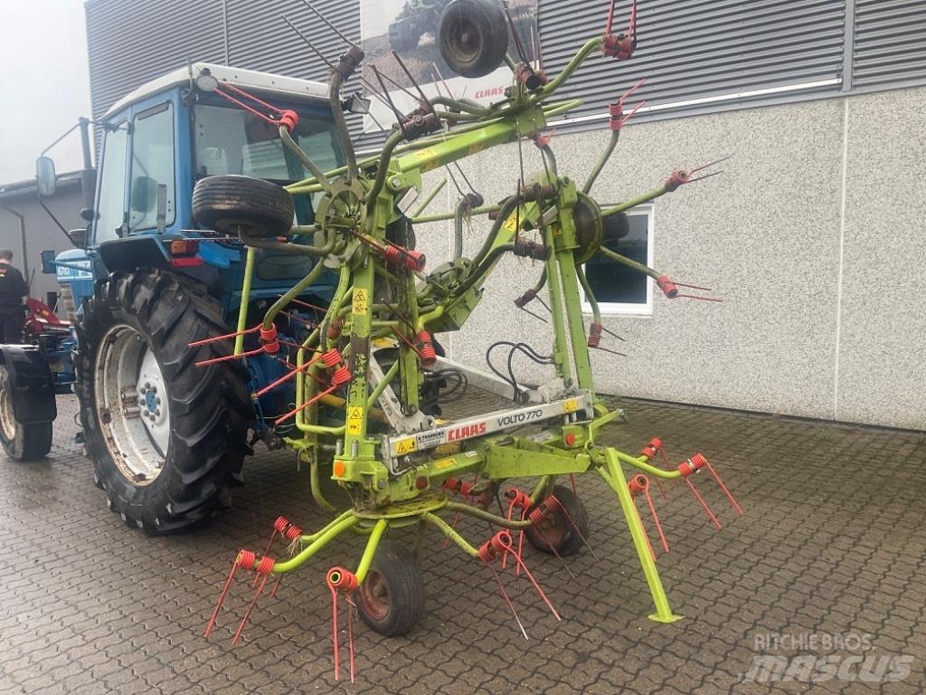 CLAAS Volto 770 Τσουγκράνες και χορτοξηραντικές μηχανές