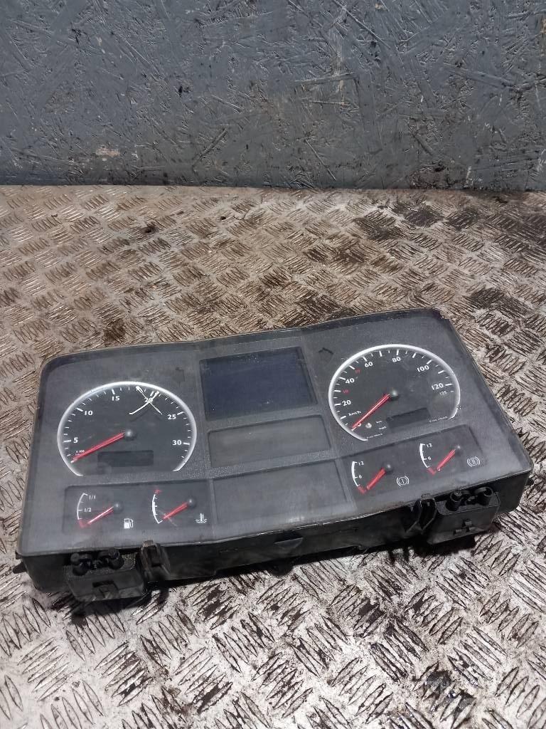 MAN TGA 81272026158 Καμπίνες και εσωτερικό
