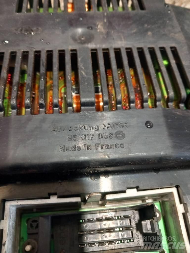 MAN TGA 81272026158 Καμπίνες και εσωτερικό