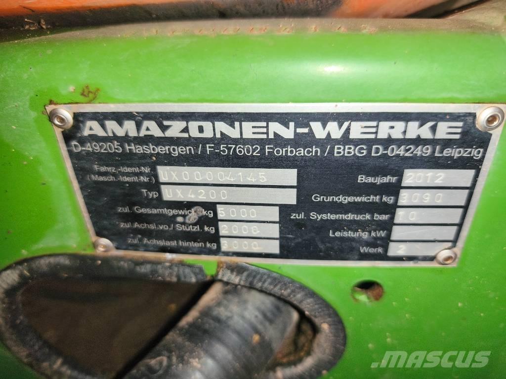 Amazone UX 4200 Ρυμουλκούμενα ψεκαστικά