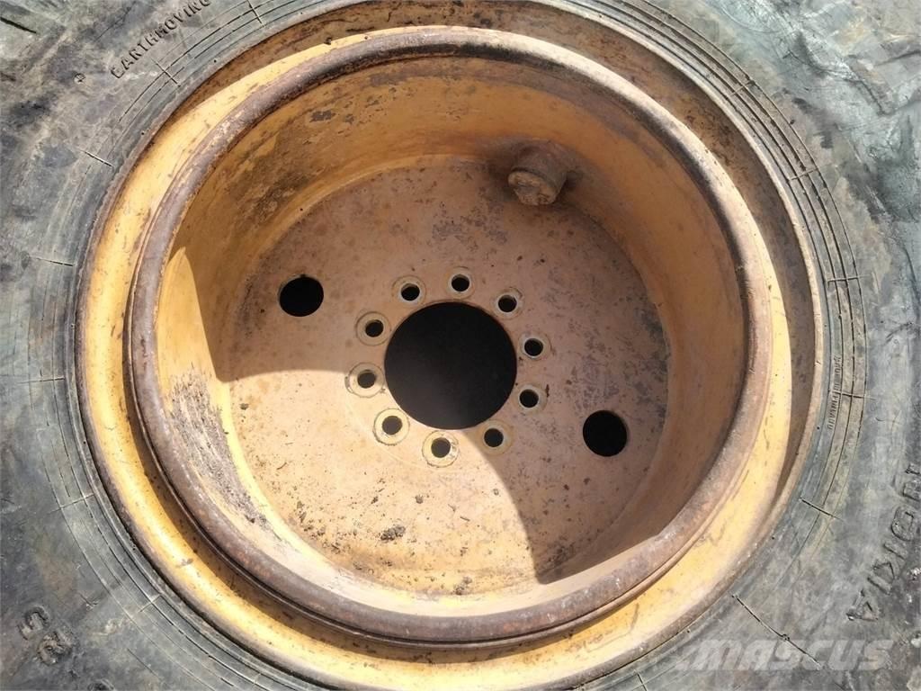 Rottne 2004 14-25 Ελαστικά και ζάντες