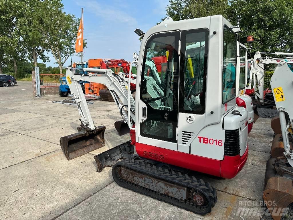 Takeuchi TB 016 R Εκσκαφάκι (διαβολάκι) < 7t