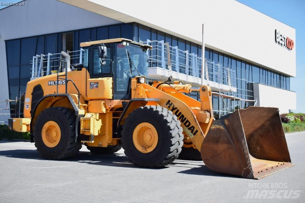 Hyundai HL 965 Φορτωτές με λάστιχα (Τροχοφόροι)