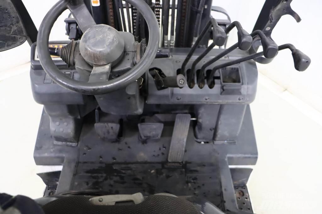 Nissan U1D2A20LQ Περονοφόρα ανυψωτικά κλαρκ με φυσικό αέριο LPG