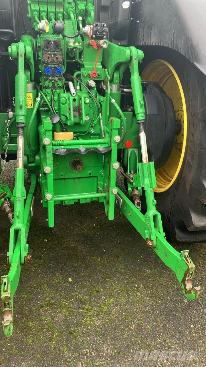 John Deere 6230R Τρακτέρ